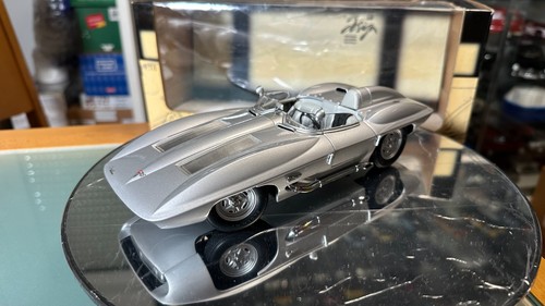 Autoart chevrolet corvette - autoart,